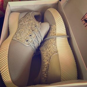 Silver glitter tennis shoes NIB